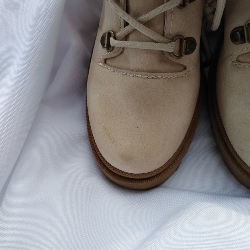 Sugar boots  - Picture 3 of 6